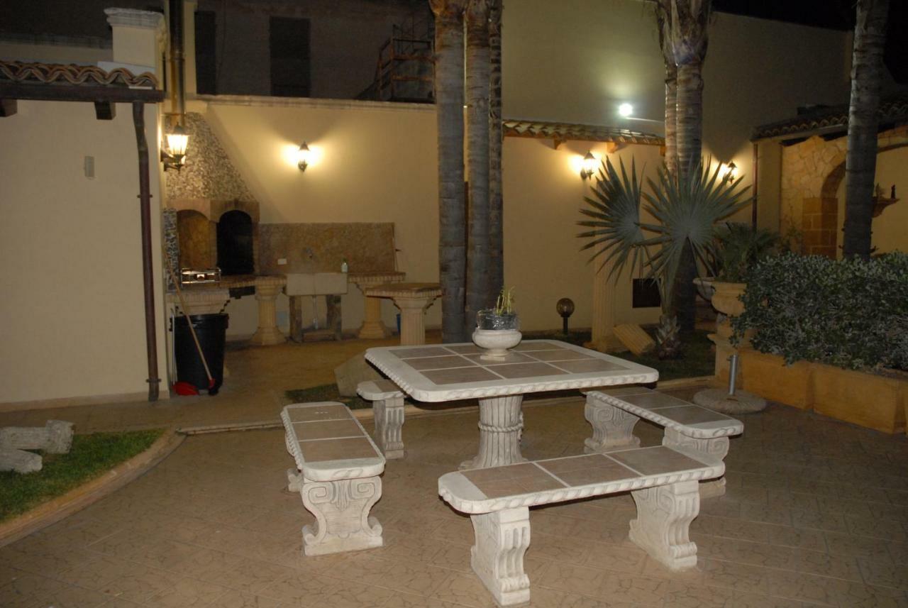 Suite Margarita Mazara del Vallo Exteriör bild